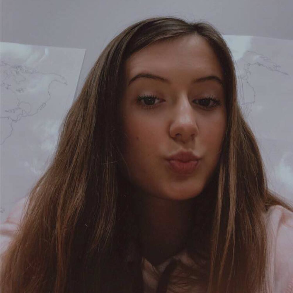 Meet your Posher, Helena